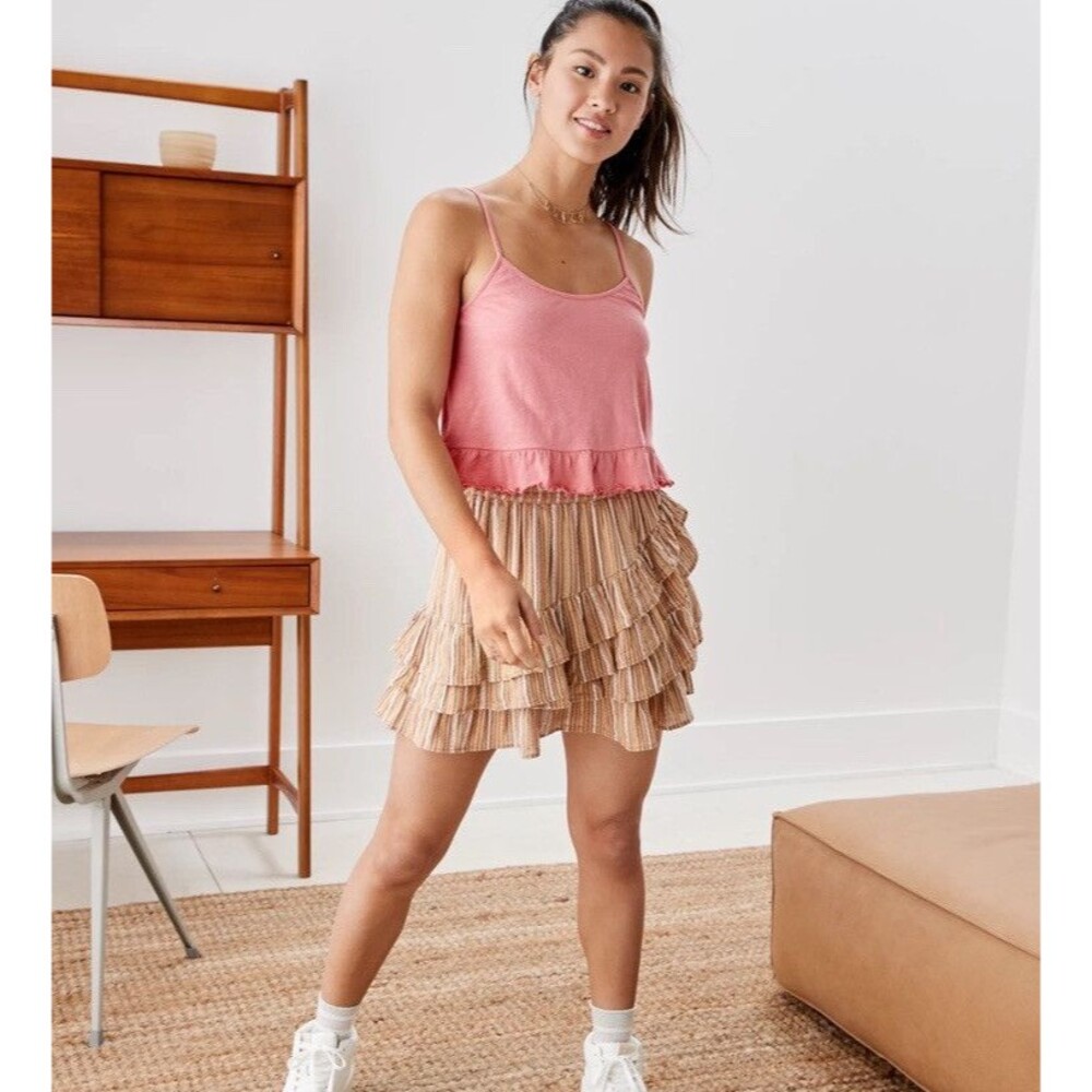 American Eagle Cropped Tank Top Size XL Pink Ruffle Hem NWT - Picture 3 of 12